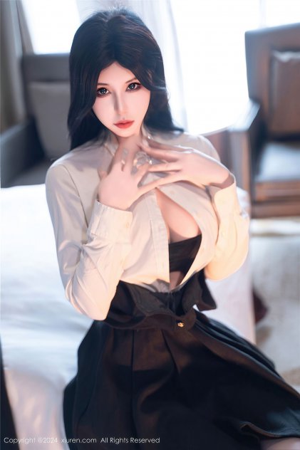 粉色内衣美女安晴丰满的胸部室内写真(2019)惊悚片高清海报