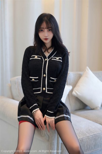 波多野结衣在公众被强(2001)惊悚片高清海报