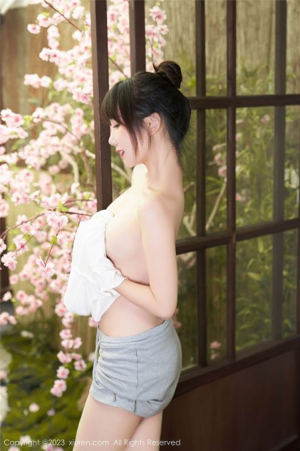 Sm强制尿奴调教(1992)剧情片高清海报