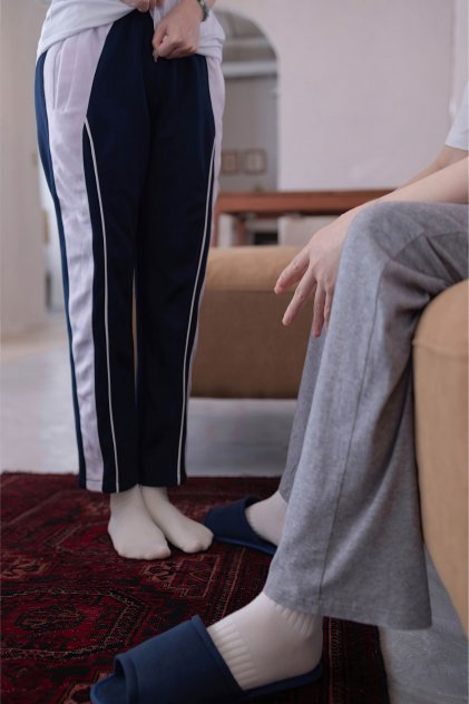 女人扒开下面让男人捅(1980)动作片高清海报